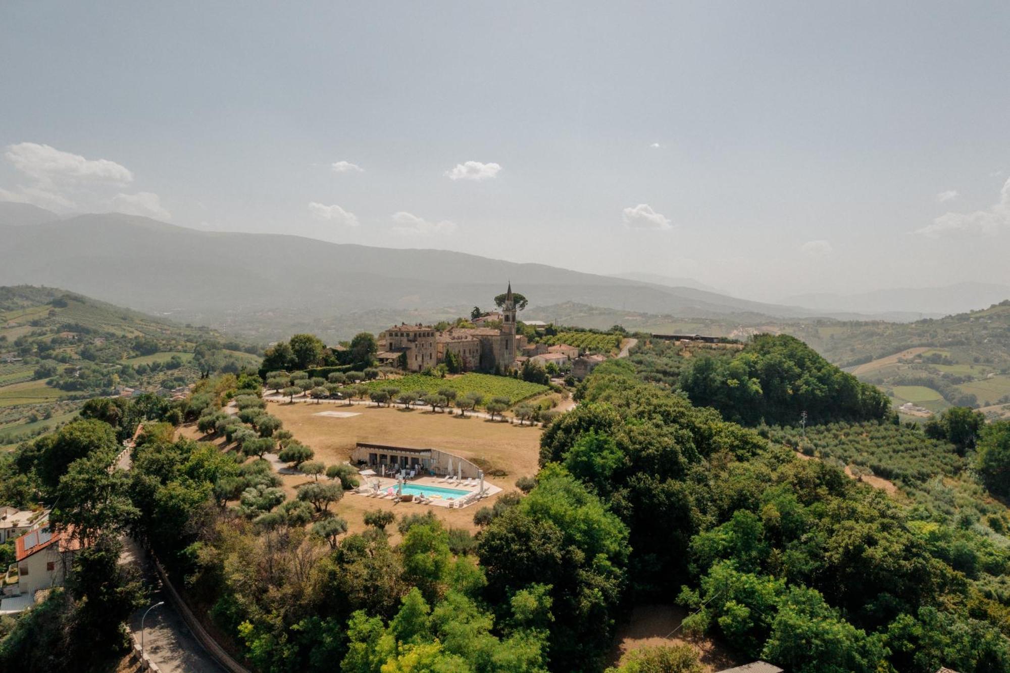 Castello Di Semivicoli Guest House Casacanditella Exterior photo